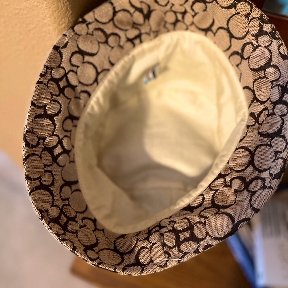 💕🌼 NWOT Disney Bucket Hat Mickey ears - Picture 4 of 5